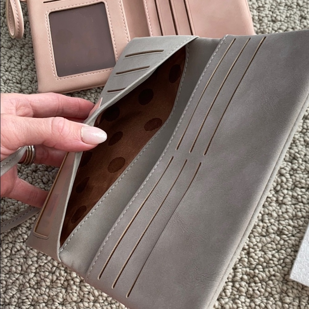 Leather Wrap around wallet/clutch in grey - Picture 8 of 8